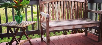 Come & stay with us at the beautiful & peaceful Bird's Nest