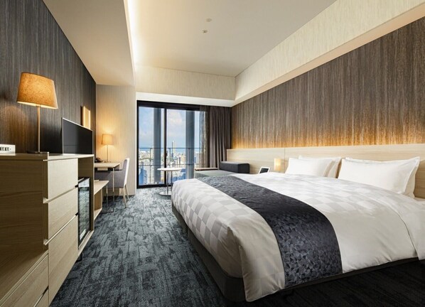 In-room safe, desk, laptop workspace, blackout curtains