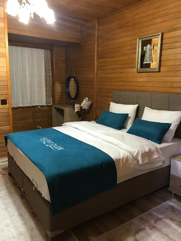 Family House, Multiple Beds, Lake View