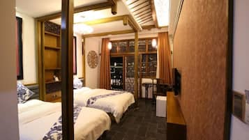 Deluxe Twin Room, River View | Desk, blackout drapes, free WiFi