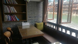 Interior - Ms.Yang's Guest House (Xiangxi)