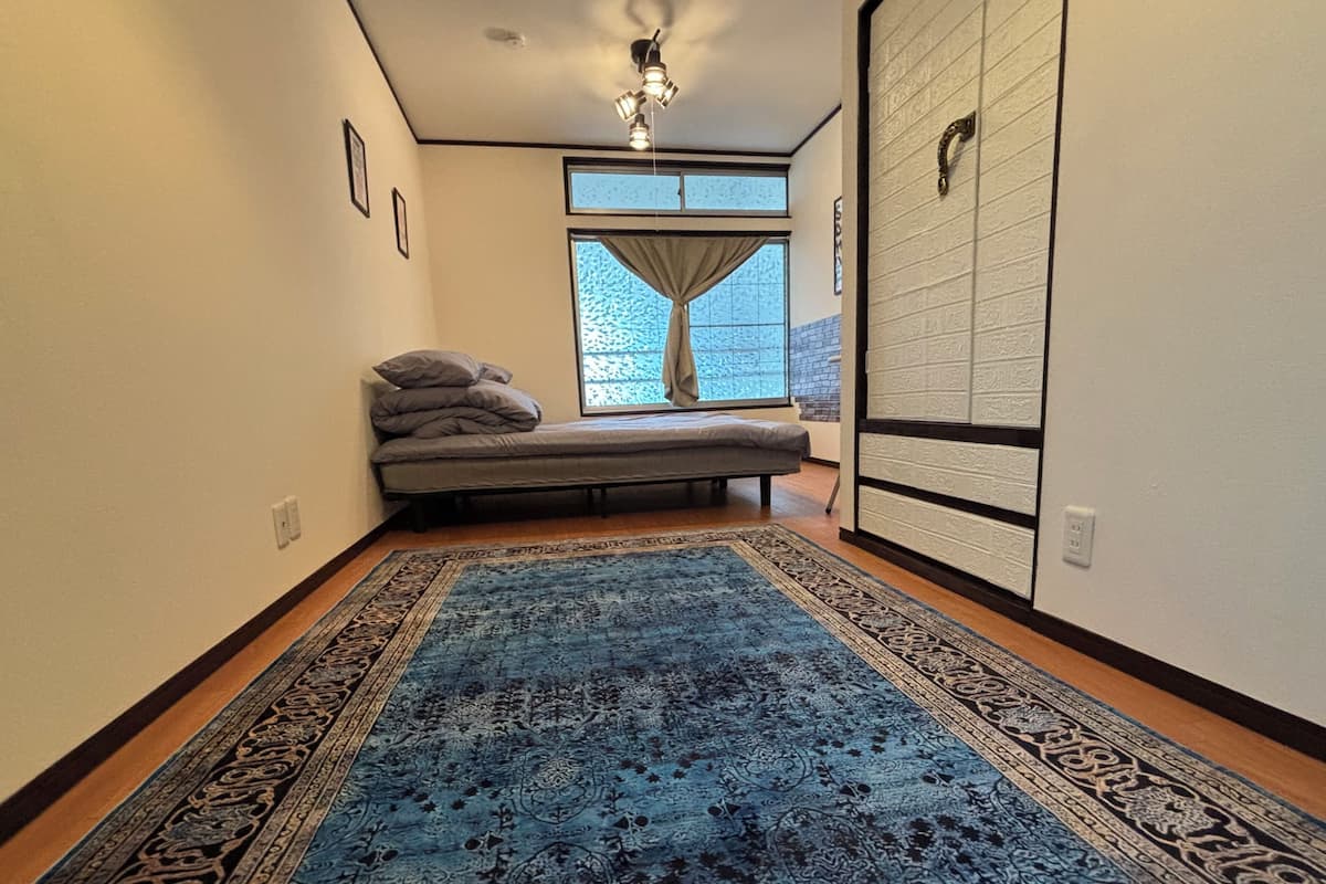 1 chambre, décoration personnalisée, ameublement personnalisé