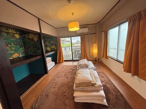 Traditionellt rum (Japanese Futon, 402) | 1 sovrum, individuell inredning, unika möbler och mörkläggningsgardiner
