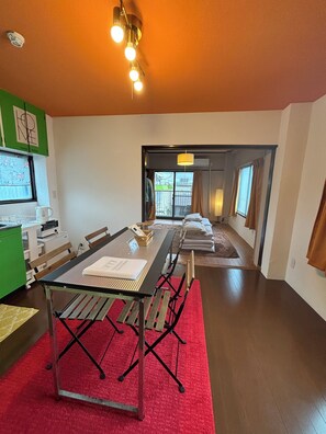 402 Japanese Futon Room | Living area - 777 Takamatsu Guest House (Takamatsu)