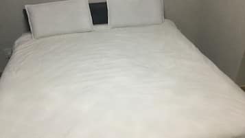 3 bedrooms, iron/ironing board, free WiFi