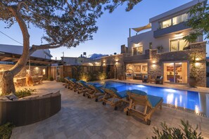 Beheizter Pool