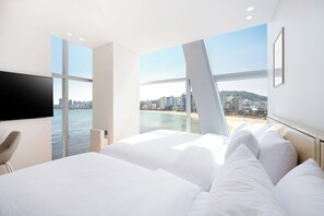 Family Ocean Twin | Frette Italian sheets, premium bedding, down comforters, pillowtop beds - Ocean 2 Heaven (Busan)