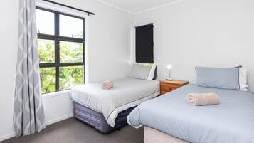 Familiehus, havutsikt | 4 soverom, individuelt dekorert og individuelt innredet