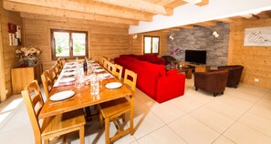 Dining - Chalet 14 pers (12 adults max) - authentic, spa, close to the centre and slopes (Châtel)