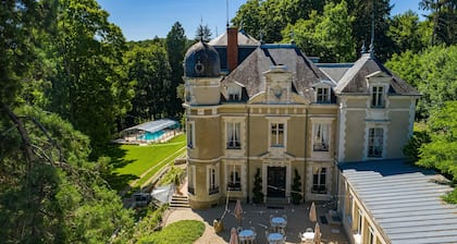 Castle of Frétoy in Burgundy