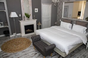 12 bedrooms, iron/ironing board, travel crib, free WiFi - Castle of Frétoy in Burgundy (Morlet)