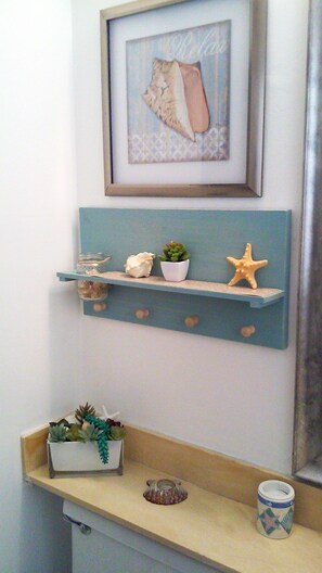 Interior - Prime Newport Location (Newport Beach)