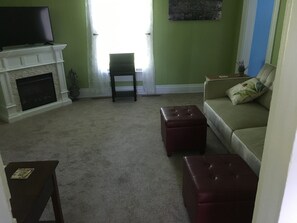 Télévision, chaîne hi-fi