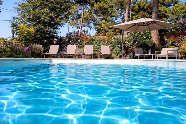 Piscine couverte, piscine extérieure