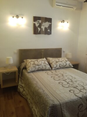 2 Schlafzimmer, Bügeleisen/Bügelbrett, Bettwäsche
