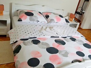 1 chambre, accès Internet, draps fournis