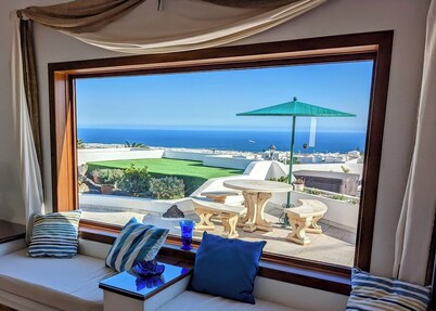 Delightful child friendly 3 bed villa with fabulous sea views ,hot tub & air con