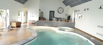 Gîtes De Standing 4 Personnes, Piscine, Jaccuzzi, calme, verdure