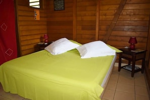 1 chambre, fer et planche Ă repasser, Wi-Fi, draps fournis