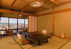 xxJapanese Style Room, For Two Guests, With Private Toilet (For Business) | Living room | Flat-screen TV - Hiizurukurenainoyado Katsuurakankohotel (Nachikatsuura)