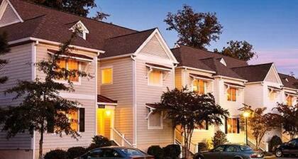 King's Creek Resort. Next to Water Country. Minutes to Busch Gardens. 2BR/2BA