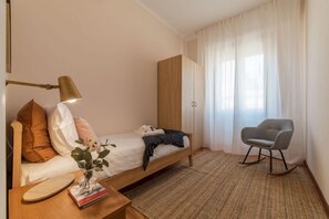 3 bedrooms, WiFi, bed sheets