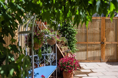 Dali Orchard Suites