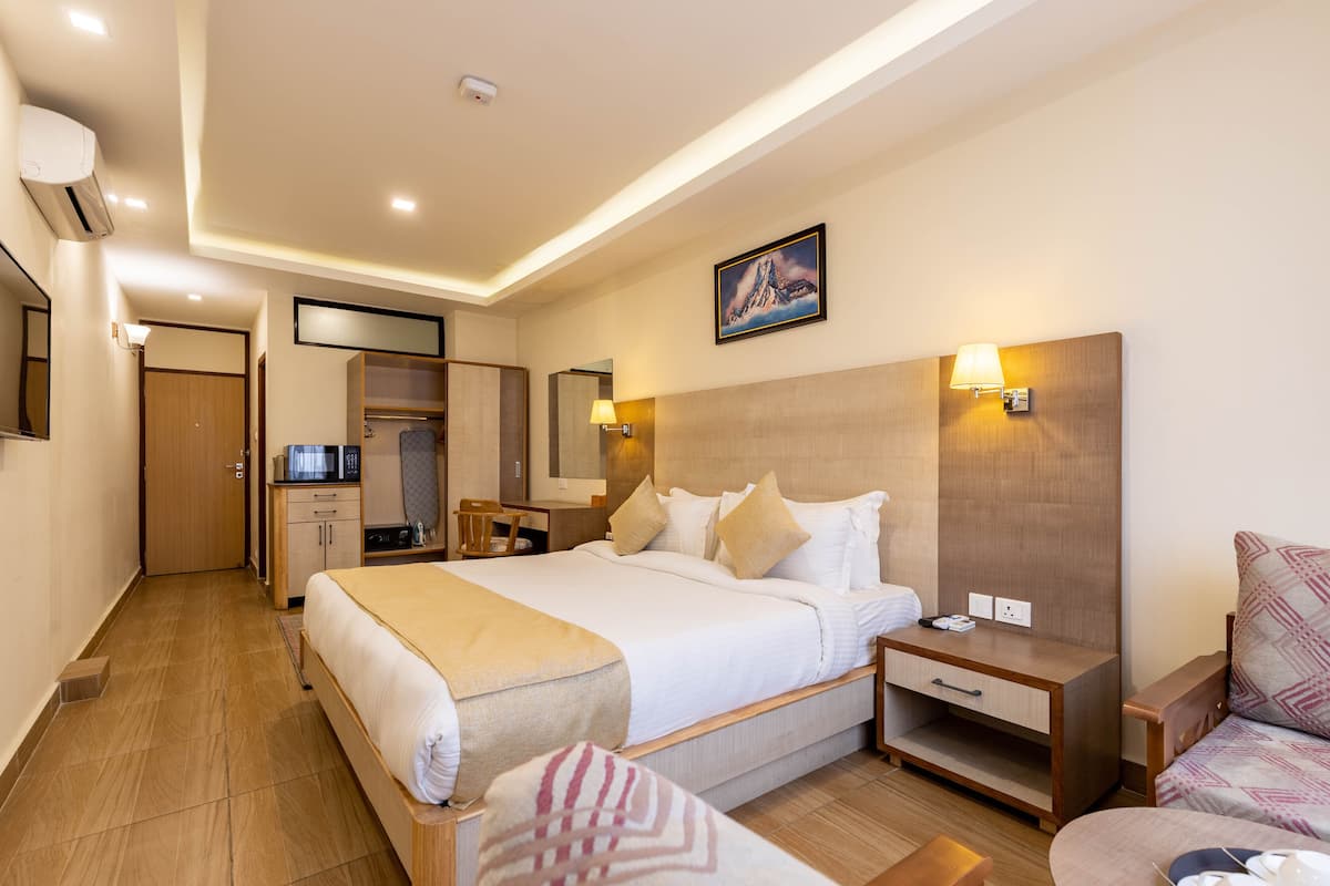 Standard Double or Twin Room | 1 bedroom, minibar, in-room safe, individually decorated