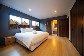 羽绒被、特色装修、特色家居、婴儿床