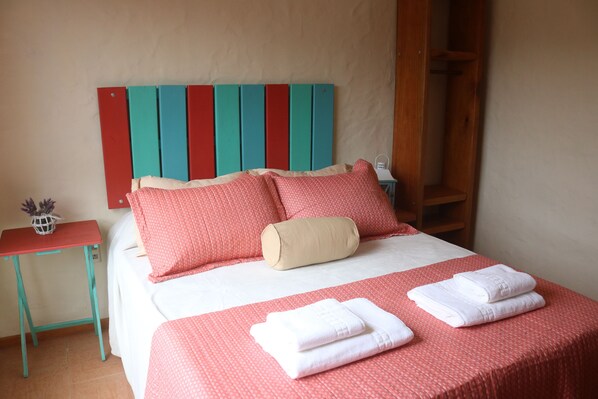 1 soveværelse, pengeskab på værelset, Wi-Fi, sengetøj