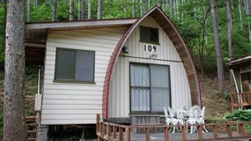 Cottage (Forest B, For 2-4 People)