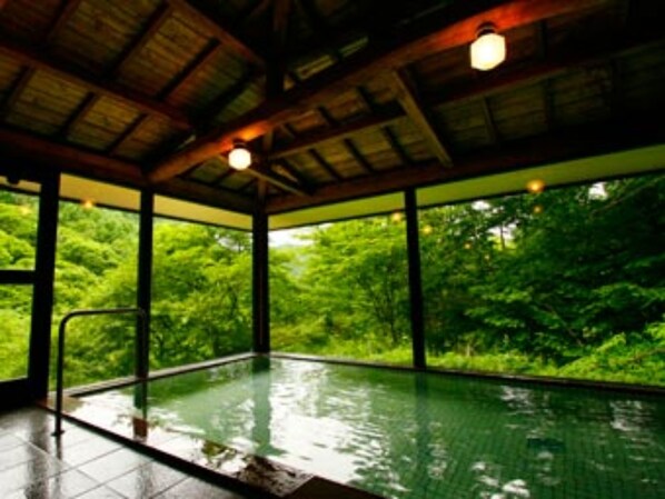 Baño termal público