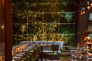 Dinner served - Moxy NYC East Village (New York)