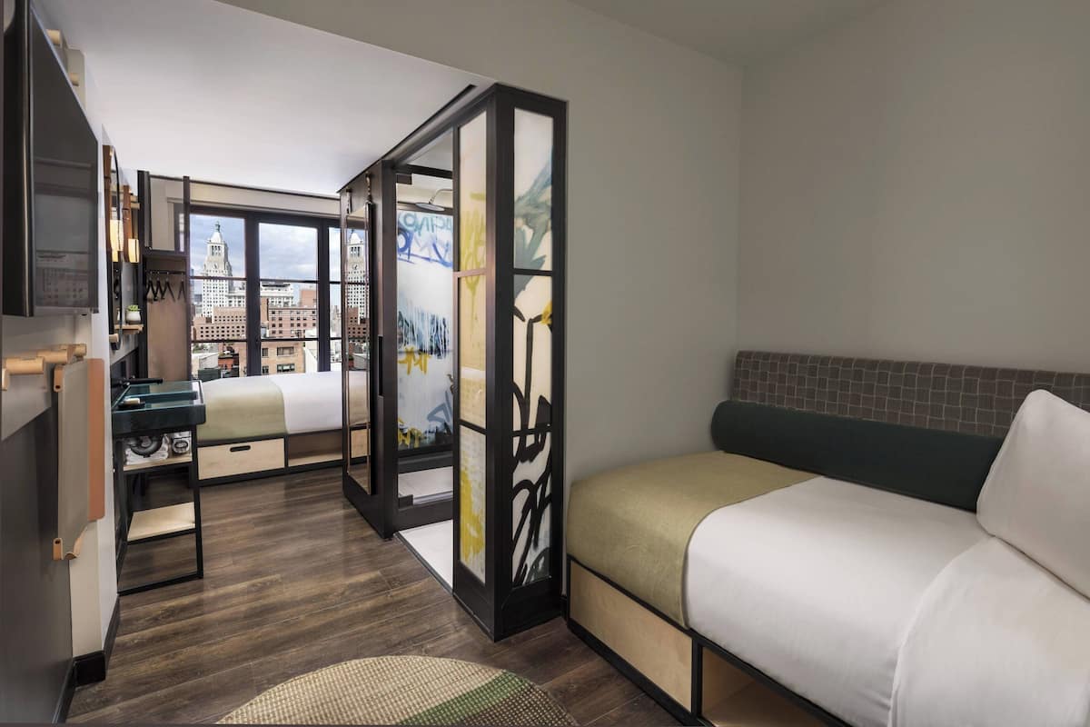 Egyptian cotton sheets, premium bedding, in-room safe, laptop workspace