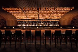 2 bars/lounges, lobby lounge, rooftop bar