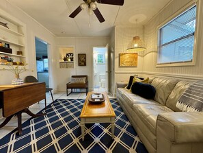 智能電視、書籍