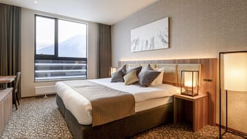 Luxury Villa (Type 1) | In-room safe, desk, blackout curtains, iron/ironing board