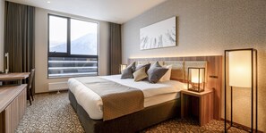 Luxury Villa (Type 1) | In-room safe, desk, blackout drapes, iron/ironing board - Panorama Niseko (Kutchan)