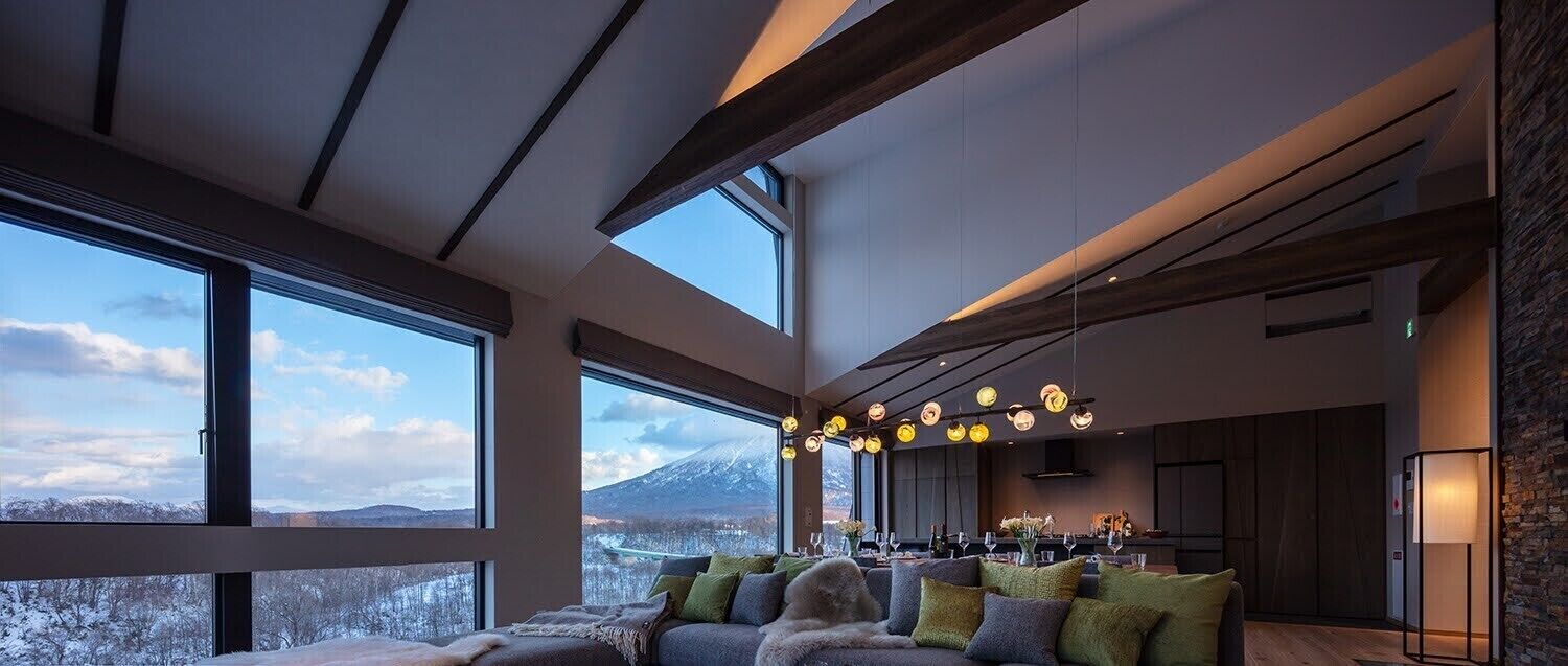 Nhà liên kế Cao cấp (Type 5) | Khu phòng khách | TV màn hình phẳng 43-inch có truyền hình vệ tinh, TV, sàn nhà có sưởi 