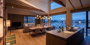 Townhouse (Type 5) | In-room dining