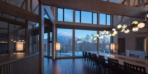 Luxury-Villa (Type 3) | Essbereich im Zimmer