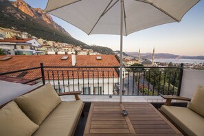 Deluxe Penthouse, Sea View (Deka) | Balcony view - Dekatria Rooms & Aparts (Kas)