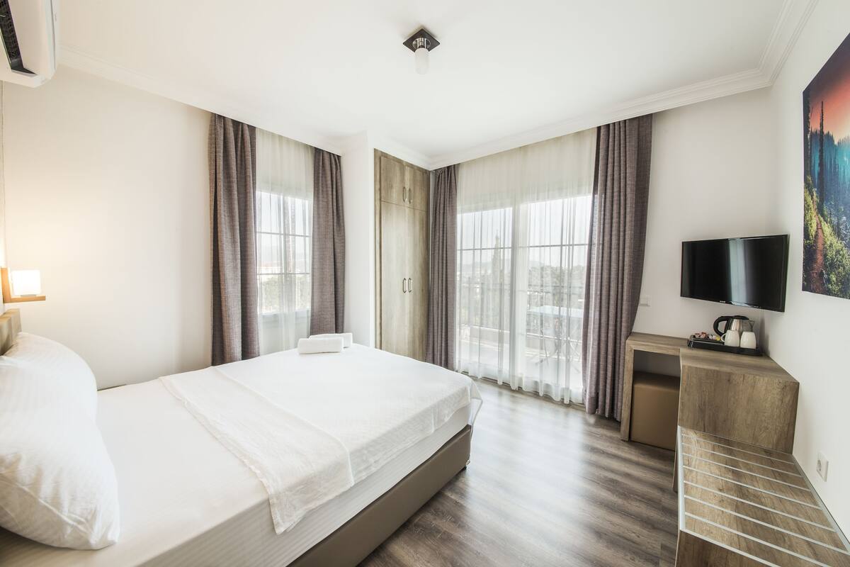 Deluxe Double Room, Non Smoking (Dio)