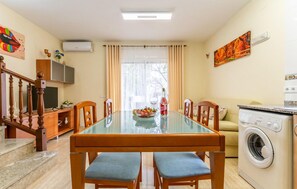 Dining - Awesome home in Miami Playa (Miami Playa)