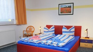 WiFi (free), bed sheets - Pension Damköhler (Thale)