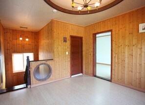 Room (50 PY, Greennarae) | Free WiFi