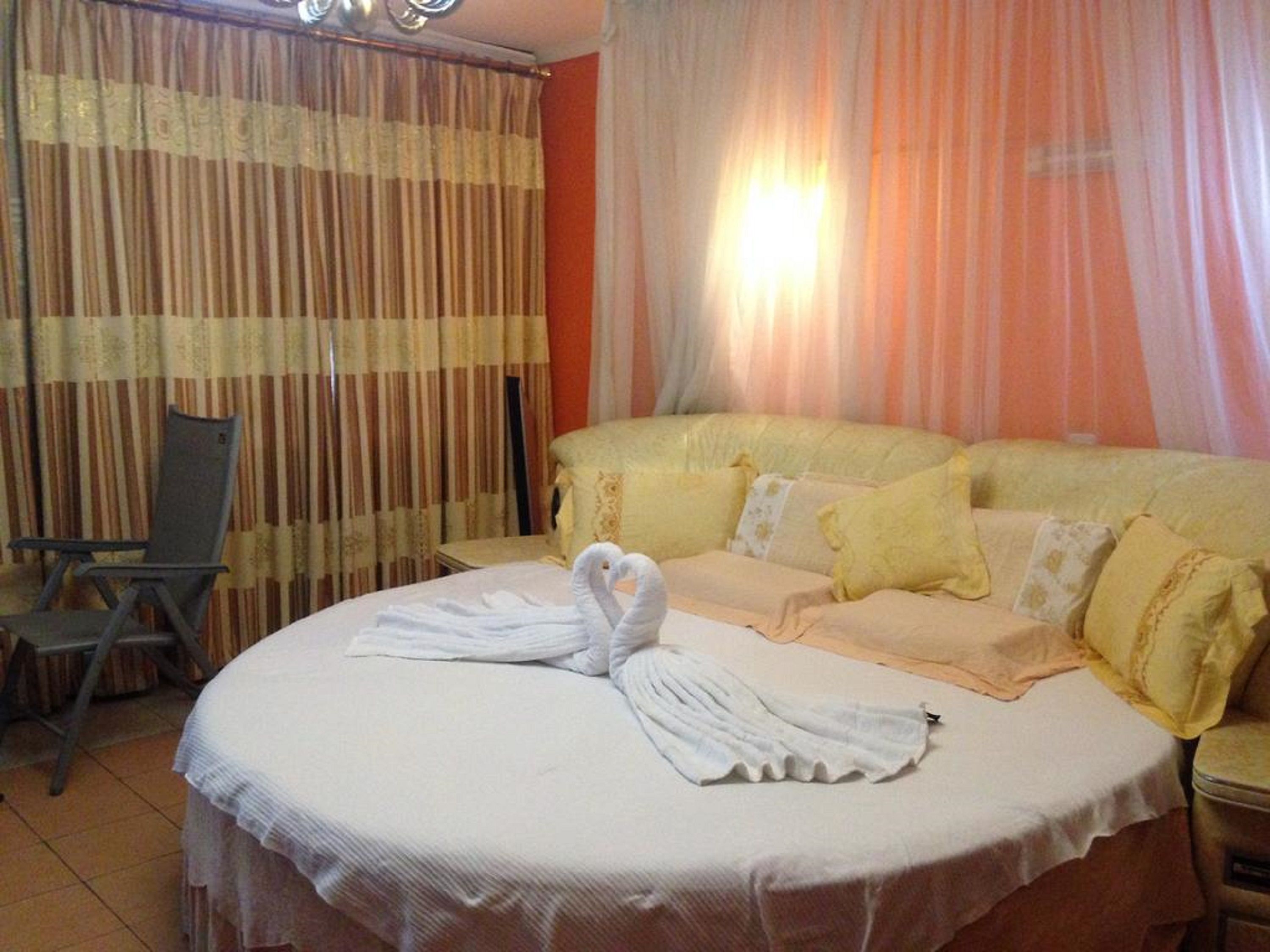 Ropa de cama de alta calidad y colchones con efecto memoria 