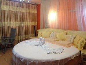 Family Suite | Premium bedding, memory foam beds, in-room safe, desk