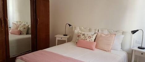 Apartment, 1 Schlafzimmer | 1 Schlafzimmer, Bügeleisen/Bügelbrett, Babybetten, kostenloses WLAN