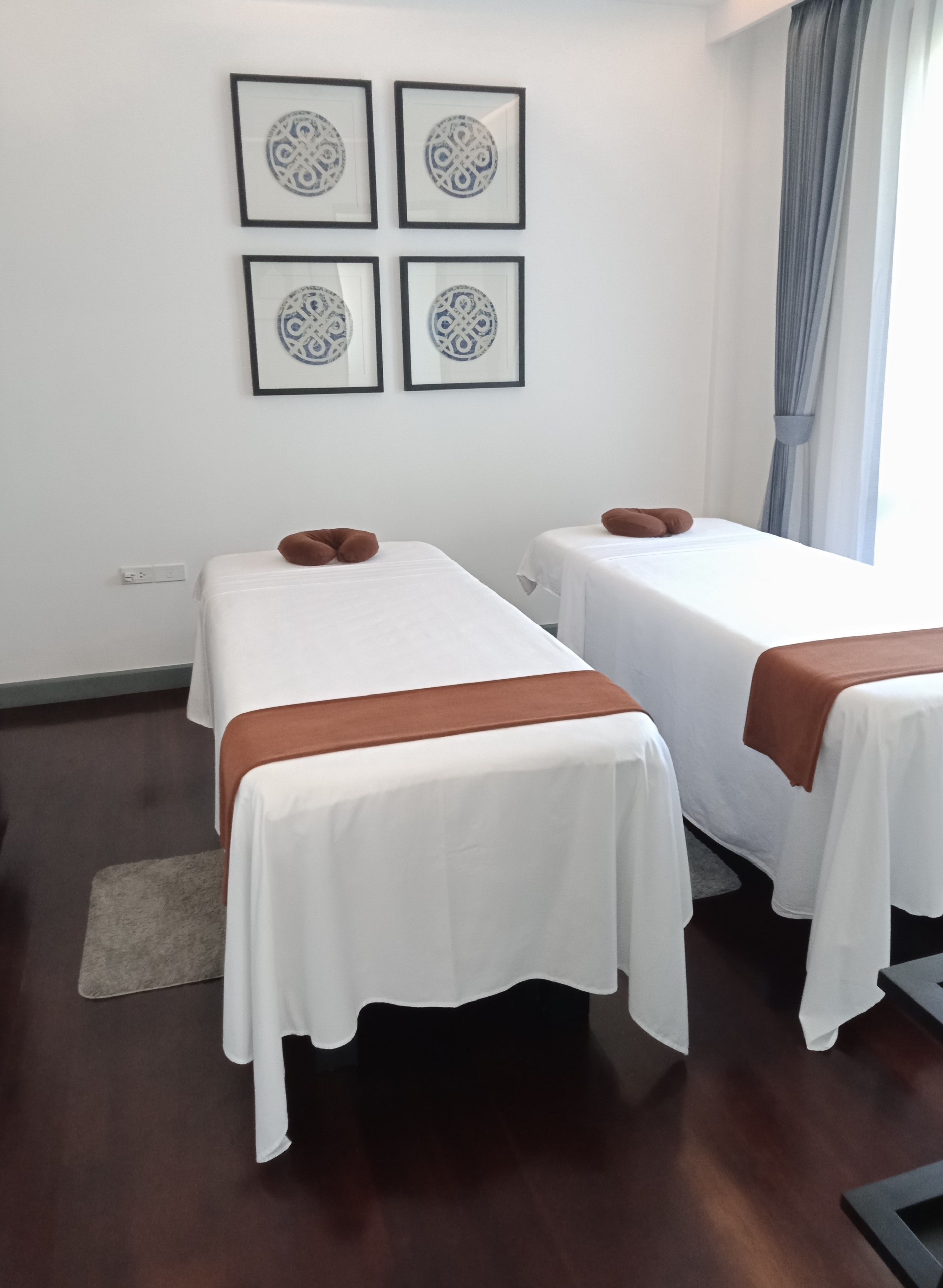 Couples treatment rooms